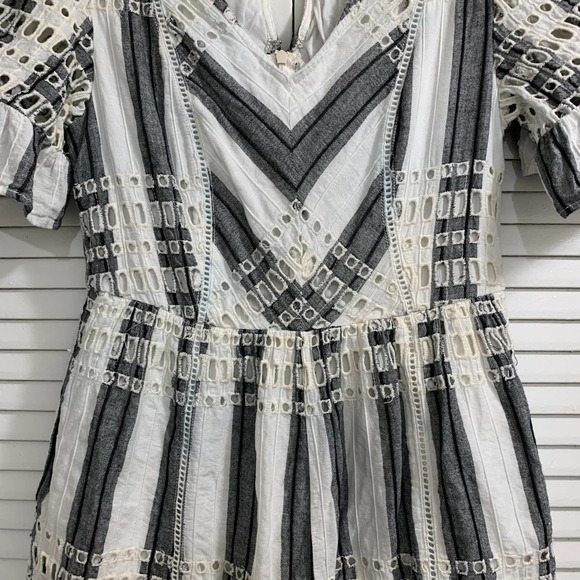 Anthropologie Ett:Twa Eyelet Ruffle Romper Blue Size 0 - Picture 5 of 11